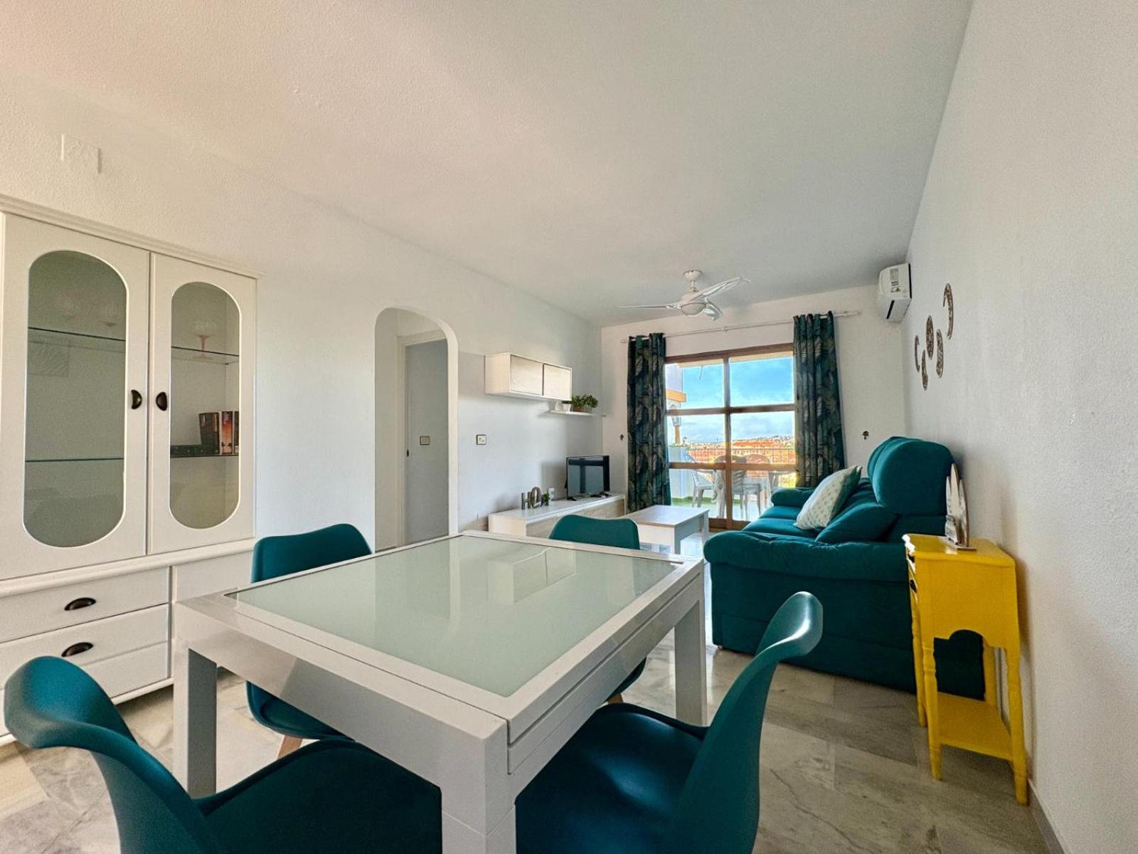 Kion Beach Appartment Mijas-Costa Малага Екстериор снимка