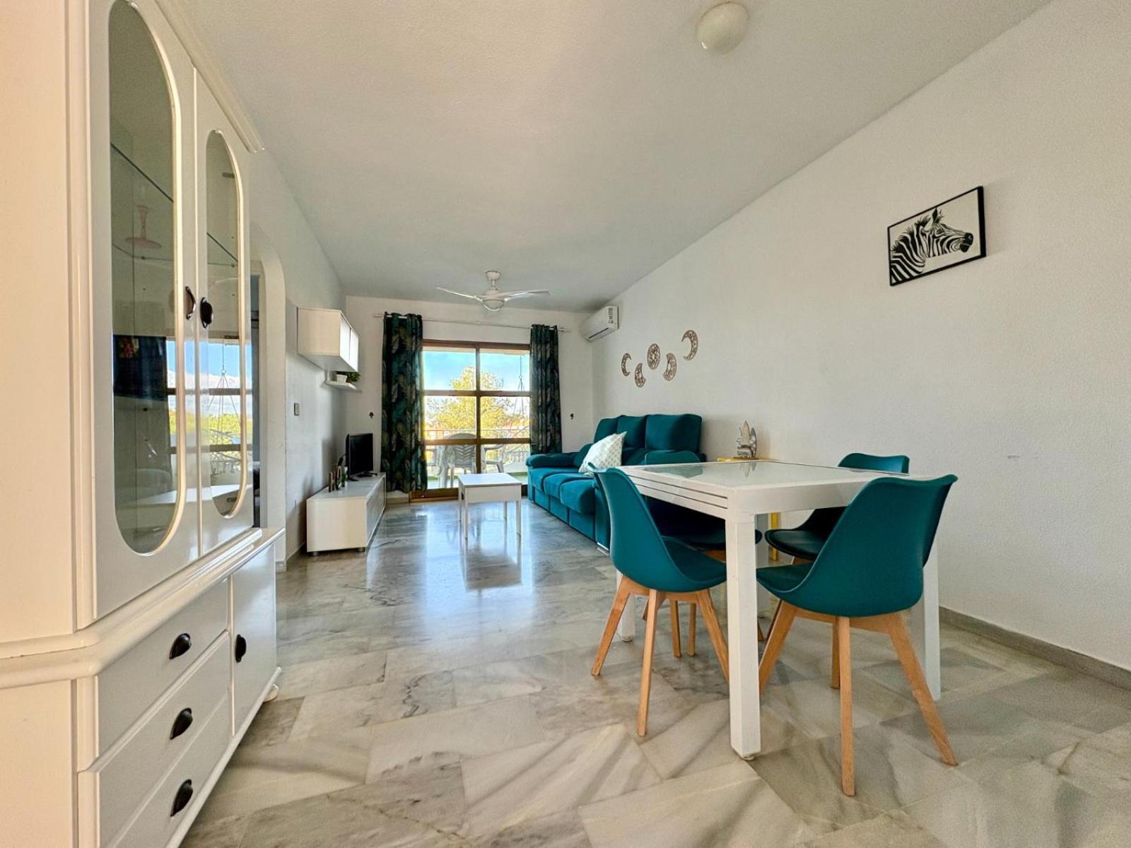 Kion Beach Appartment Mijas-Costa Малага Екстериор снимка